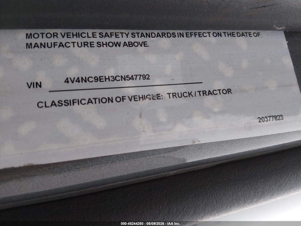 4V4NC9EH3CN547792 2012 VOLVO VN photo no. 8