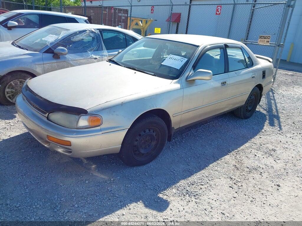 4T1BF12K2TU114697 1996 TOYOTA CAMRY photo no. 2