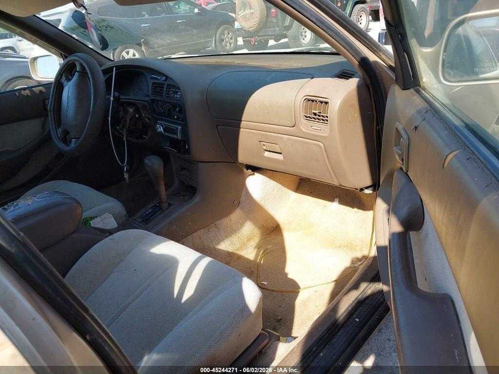 4T1BF12K2TU114697 1996 TOYOTA CAMRY photo no. 5
