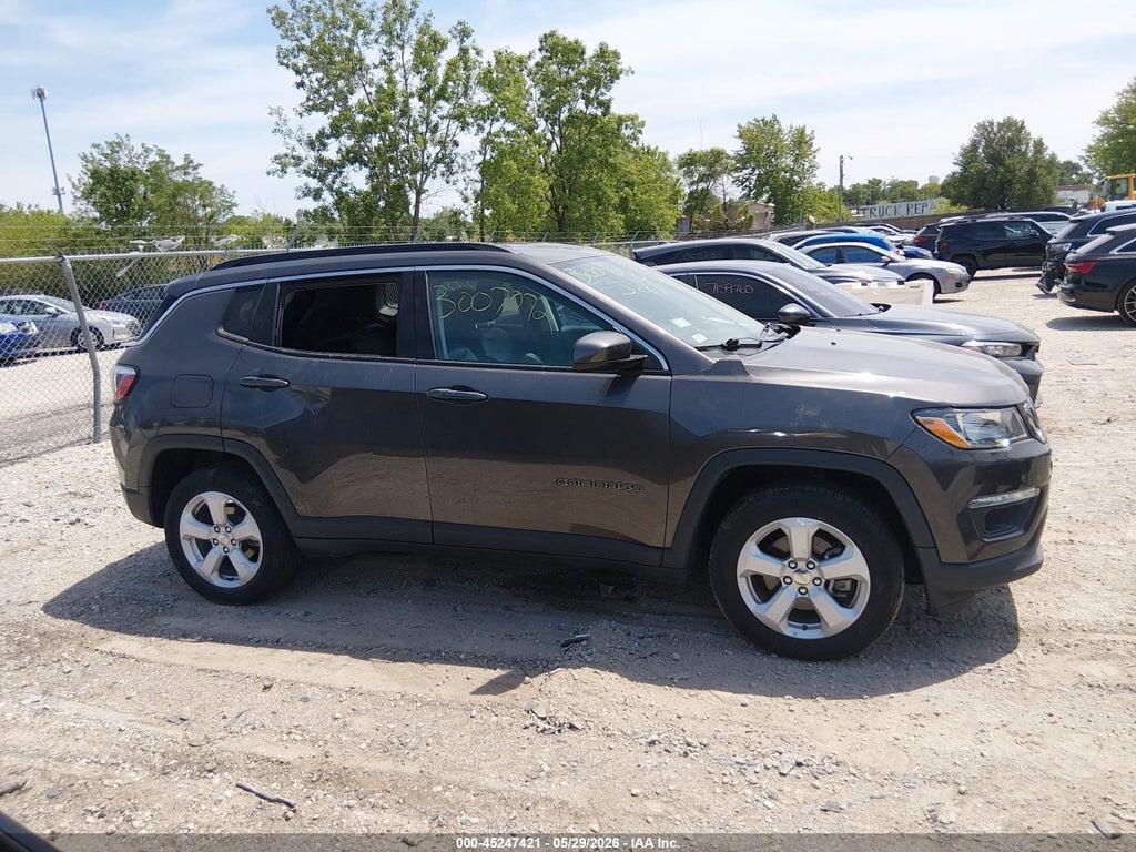 3C4NJCBB6JT377018 2018 JEEP COMPASS photo no. 12
