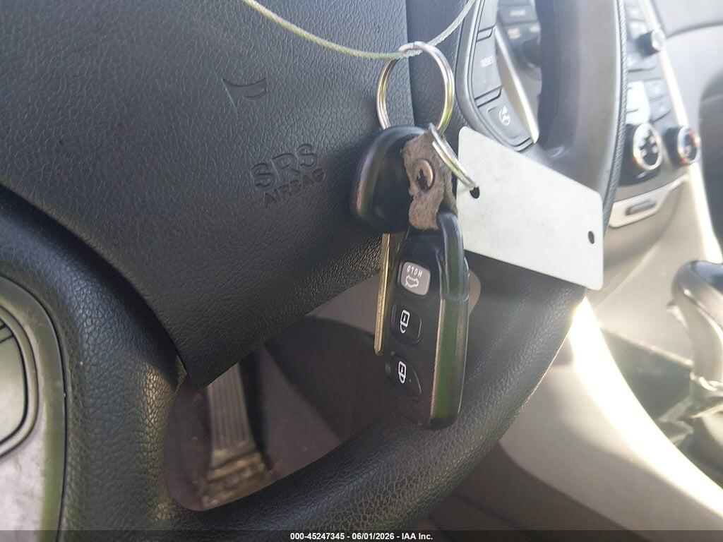 5NPEB4AC9EH893957 2014 HYUNDAI SONATA photo no. 11