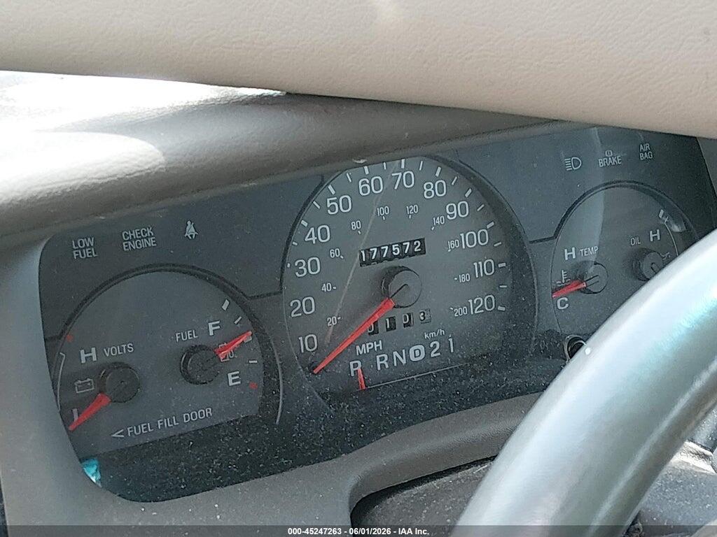 2MEFM75W22X617729 2002 MERCURY GRAND MARQUIS photo no. 7