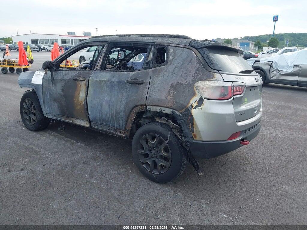 3C4NJDDB5LT163675 2020 JEEP COMPASS photo no. 3