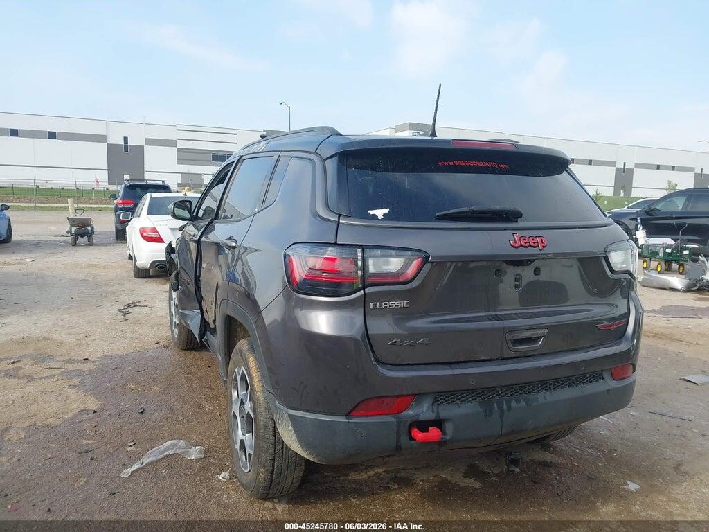 3C4NJDDB8NT111735 2022 JEEP COMPASS photo no. 3