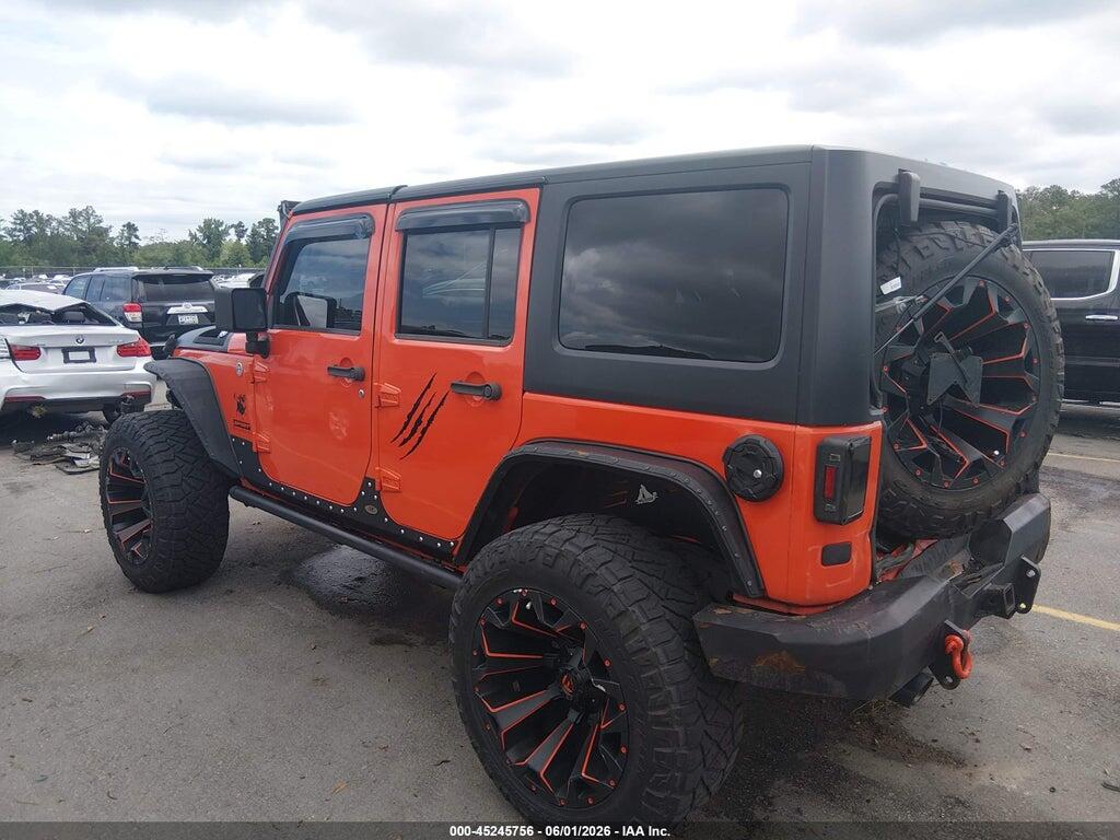 1C4BJWDG8FL577625 2015 JEEP WRANGLER UNLIMITED photo no. 3