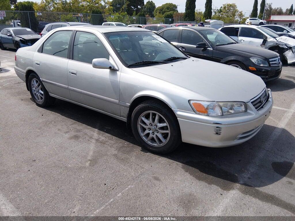 JT2BF28K410297745 2001 TOYOTA CAMRY photo no. 1