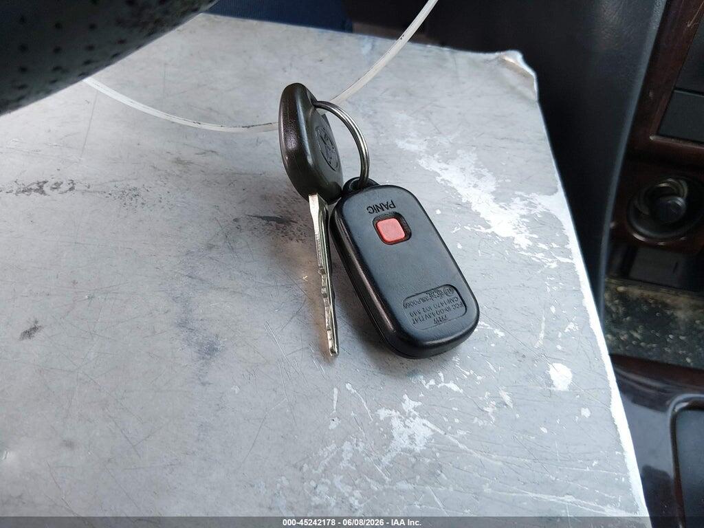 JT2BF28K410297745 2001 TOYOTA CAMRY photo no. 11