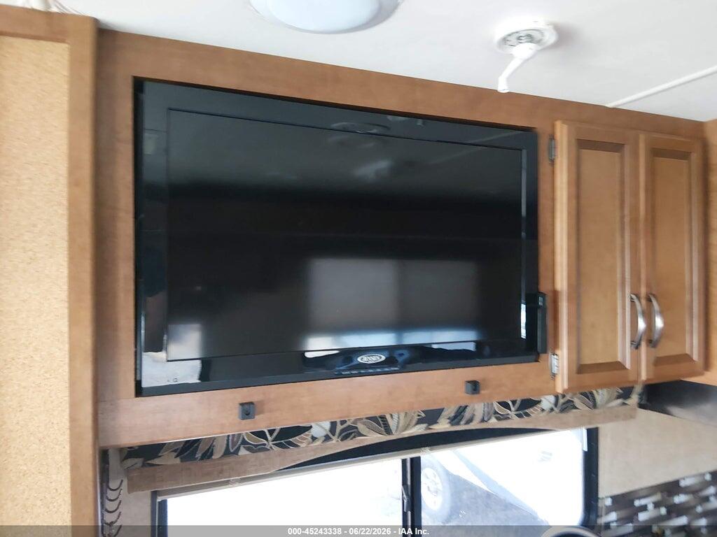 1F65F5DYXD0A13106 2013 FORD F53 photo no. 12