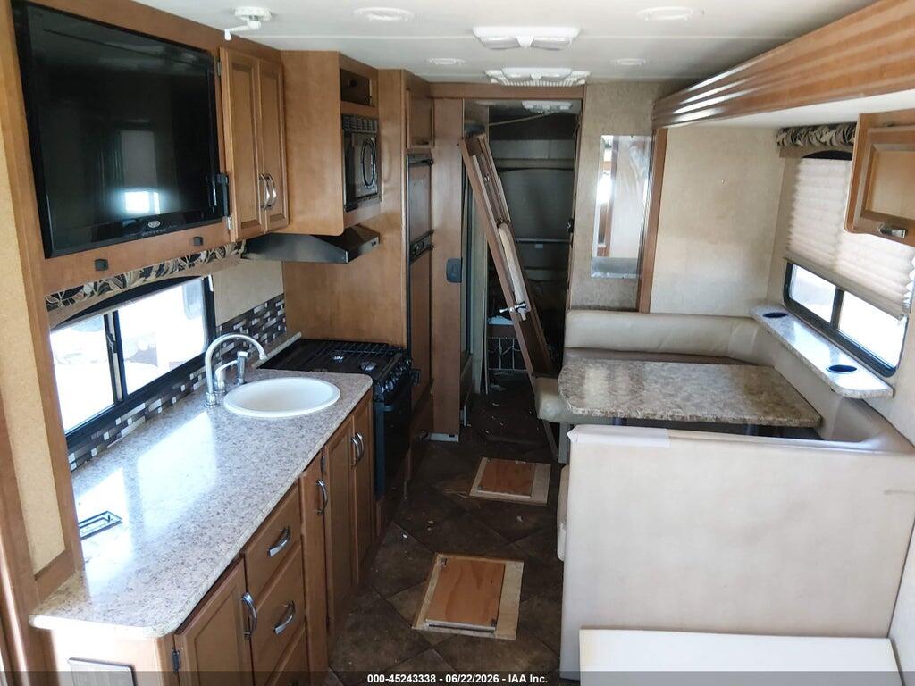 1F65F5DYXD0A13106 2013 FORD F53 photo no. 8