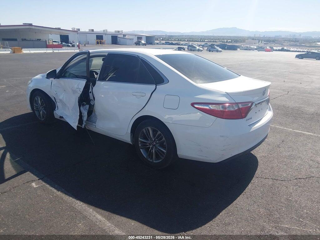 4T1BF1FK2GU263112 2016 TOYOTA CAMRY photo no. 3