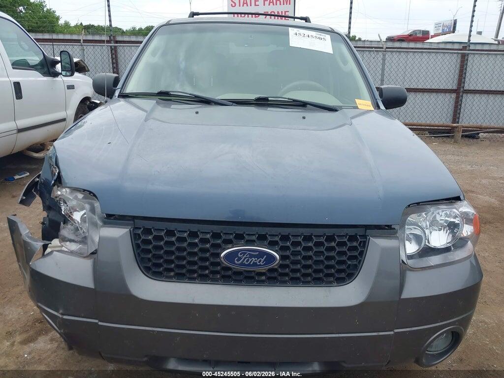 1FMCU03195KA08689 2005 FORD ESCAPE photo no. 12