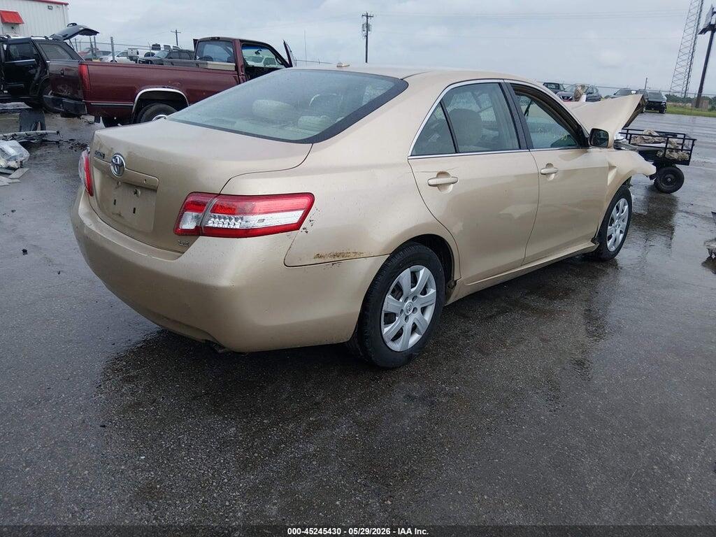 4T1BF3EK9BU198412 2011 TOYOTA CAMRY photo no. 4