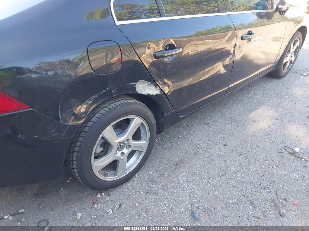 YV1622FS5C2136586 2012 VOLVO S60 photo no. 6