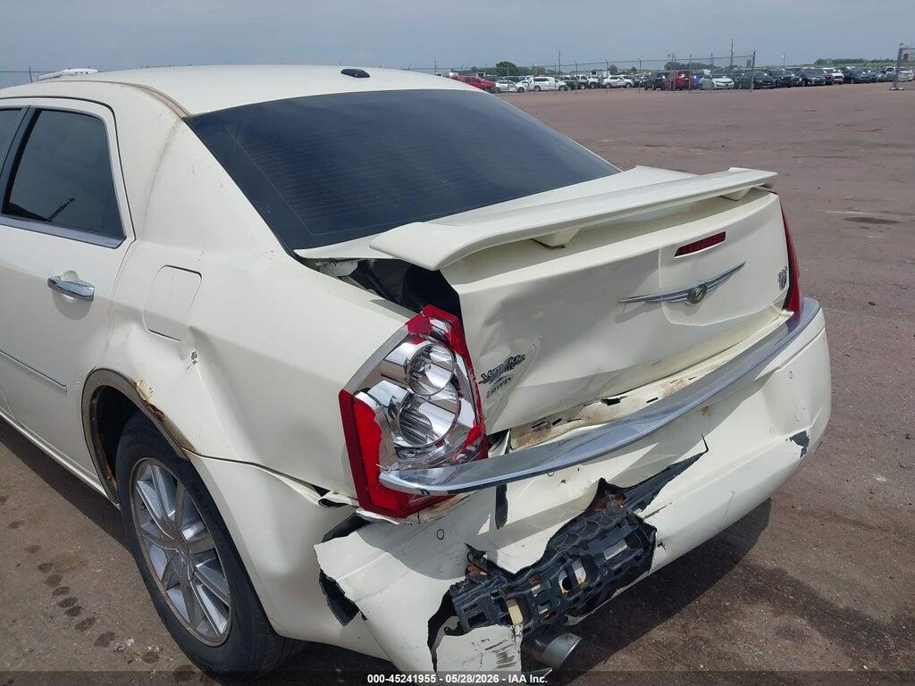 2C3CK6CT8AH172620 2010 CHRYSLER 300C photo no. 6