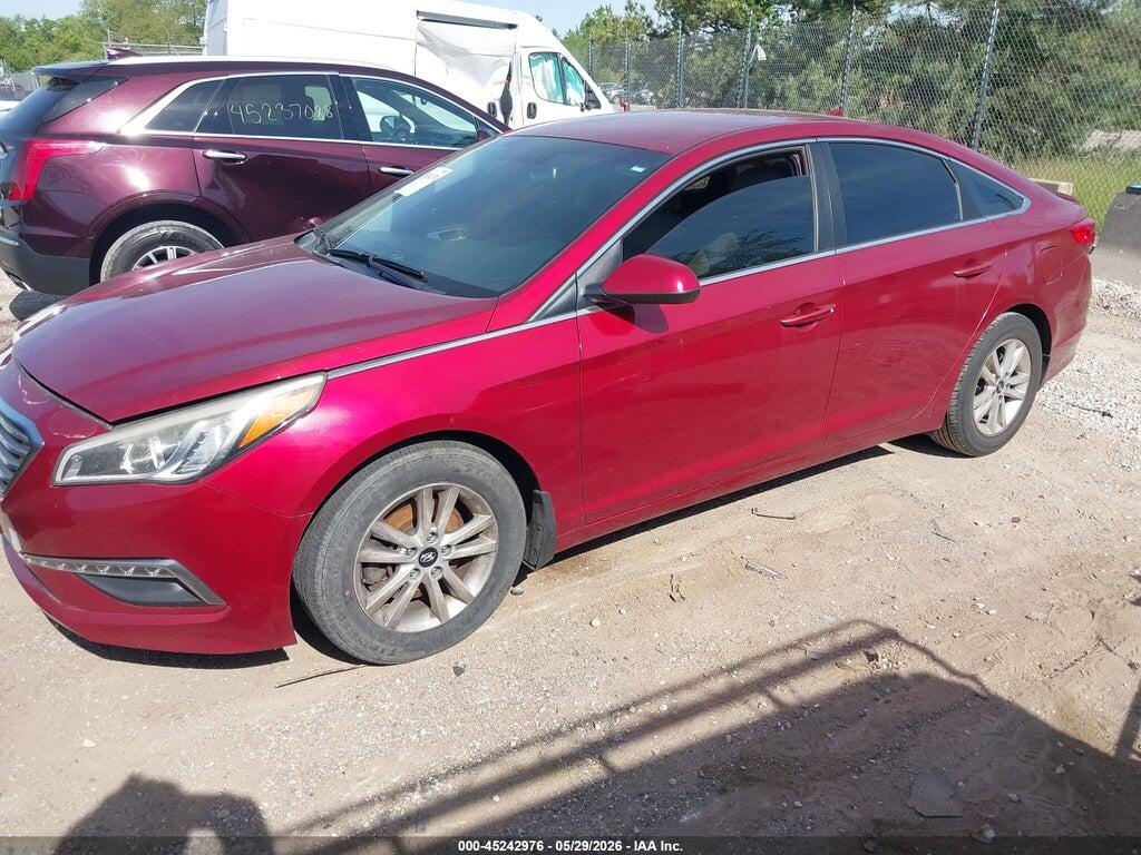 5NPE24AF3FH240732 2015 HYUNDAI SONATA photo no. 2
