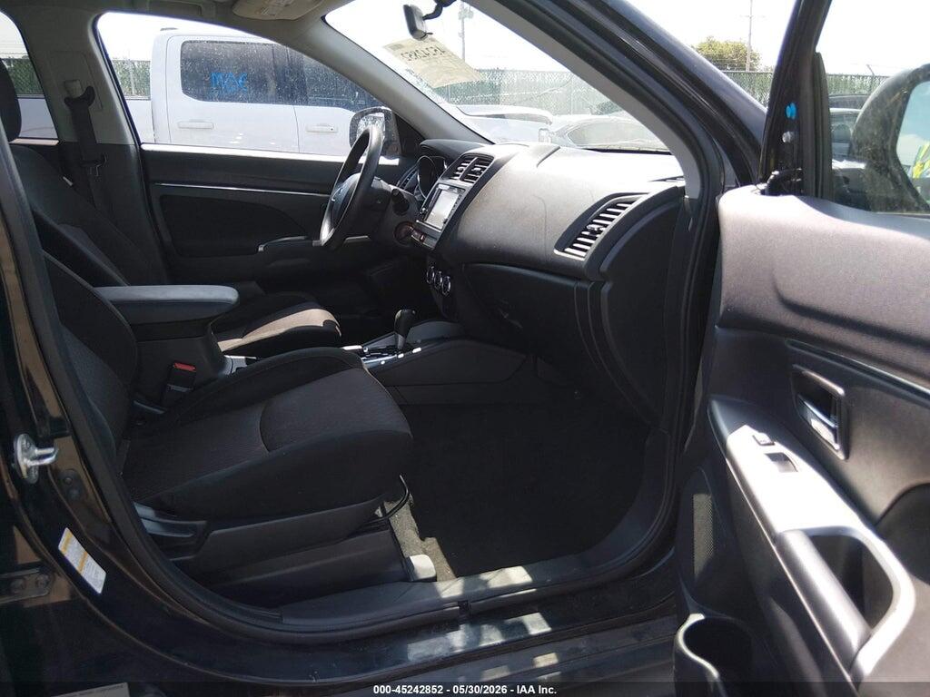 JA4AR3AUXKU017763 2019 MITSUBISHI OUTLANDER SPORT photo no. 5