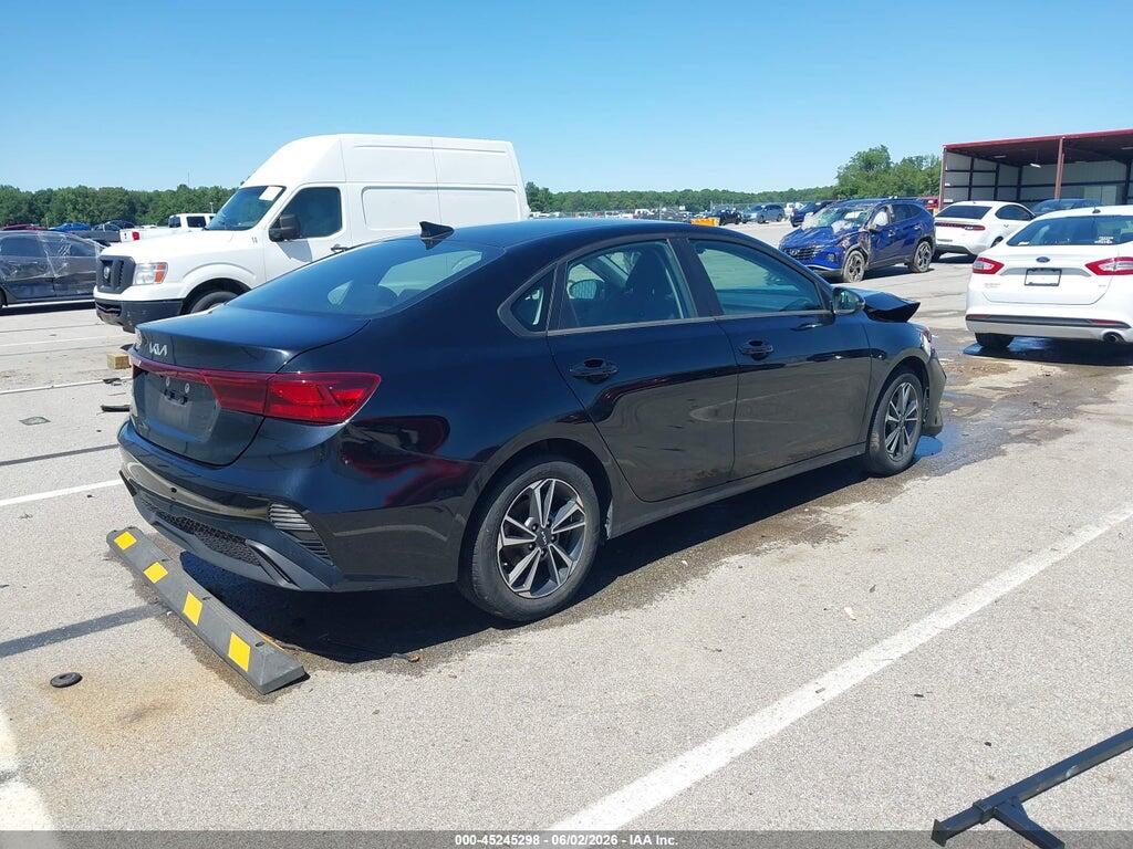 3KPF24AD1RE699432 2024 KIA FORTE photo no. 4