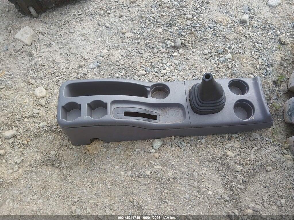 1FMYU02B81KF13469 2001 FORD ESCAPE photo no. 12