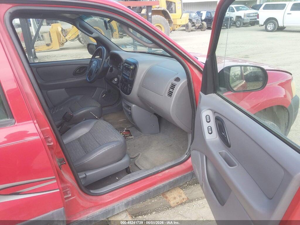 1FMYU02B81KF13469 2001 FORD ESCAPE photo no. 5