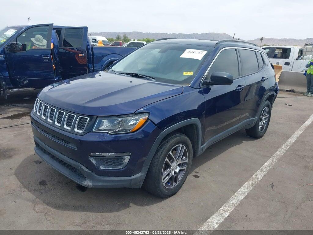 3C4NJDAB8KT599522 2019 JEEP COMPASS photo no. 2