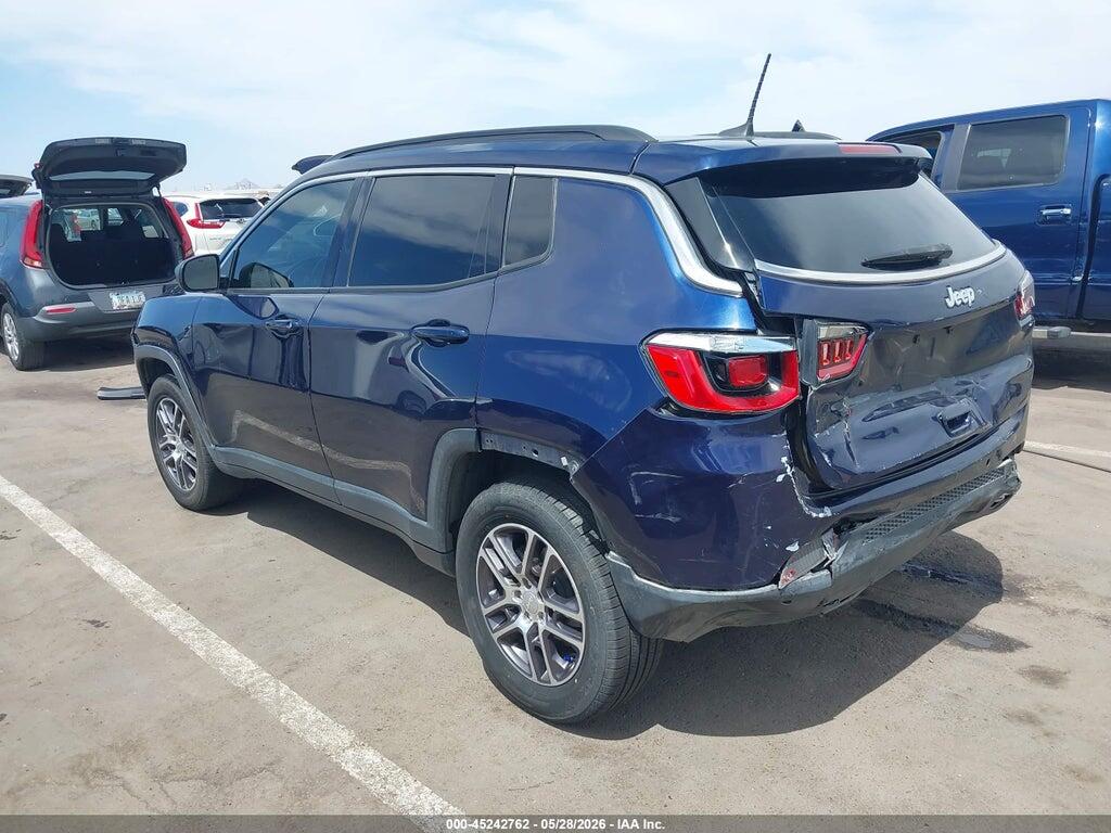 3C4NJDAB8KT599522 2019 JEEP COMPASS photo no. 3