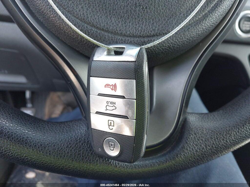 KNDCB3LC2K5307318 2019 KIA NIRO photo no. 11