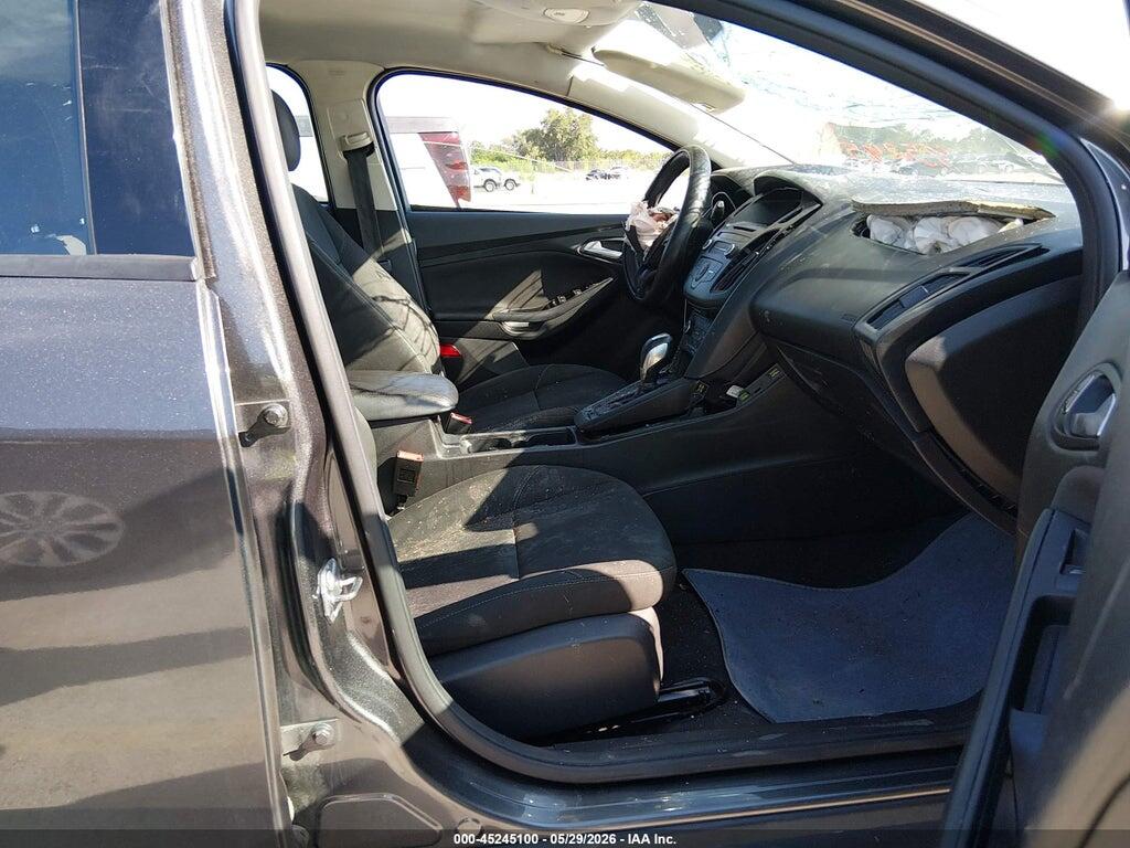 1FADP3K29FL318158 2015 FORD FOCUS photo no. 5
