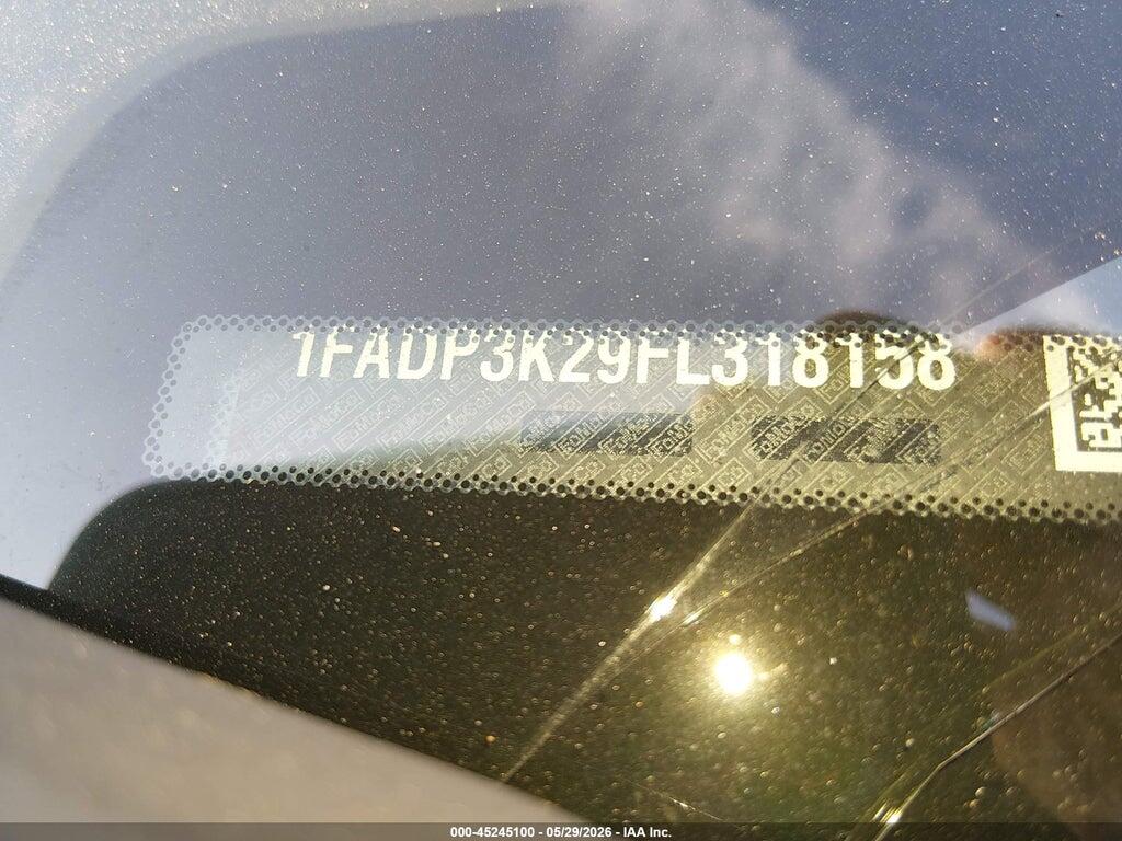 1FADP3K29FL318158 2015 FORD FOCUS photo no. 9