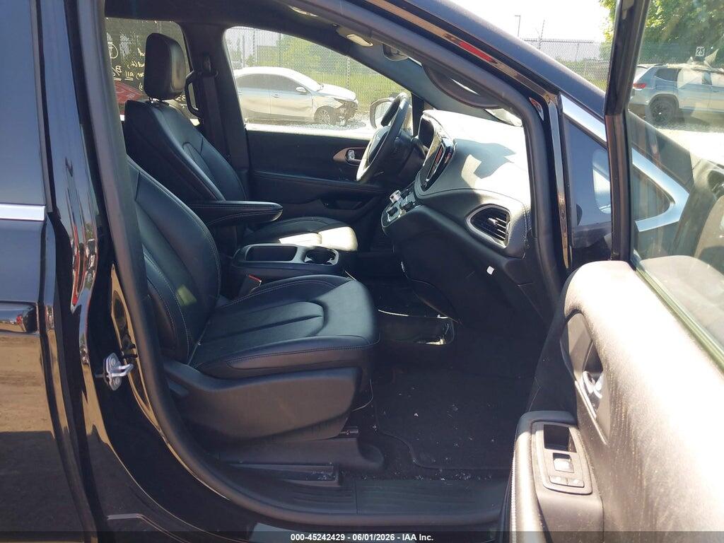 2C4RC1S70SR573858 2025 CHRYSLER PACIFICA HYBRID photo no. 5