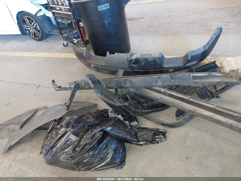 JF1GR7E64BG832564 2011 SUBARU IMPREZA photo no. 12