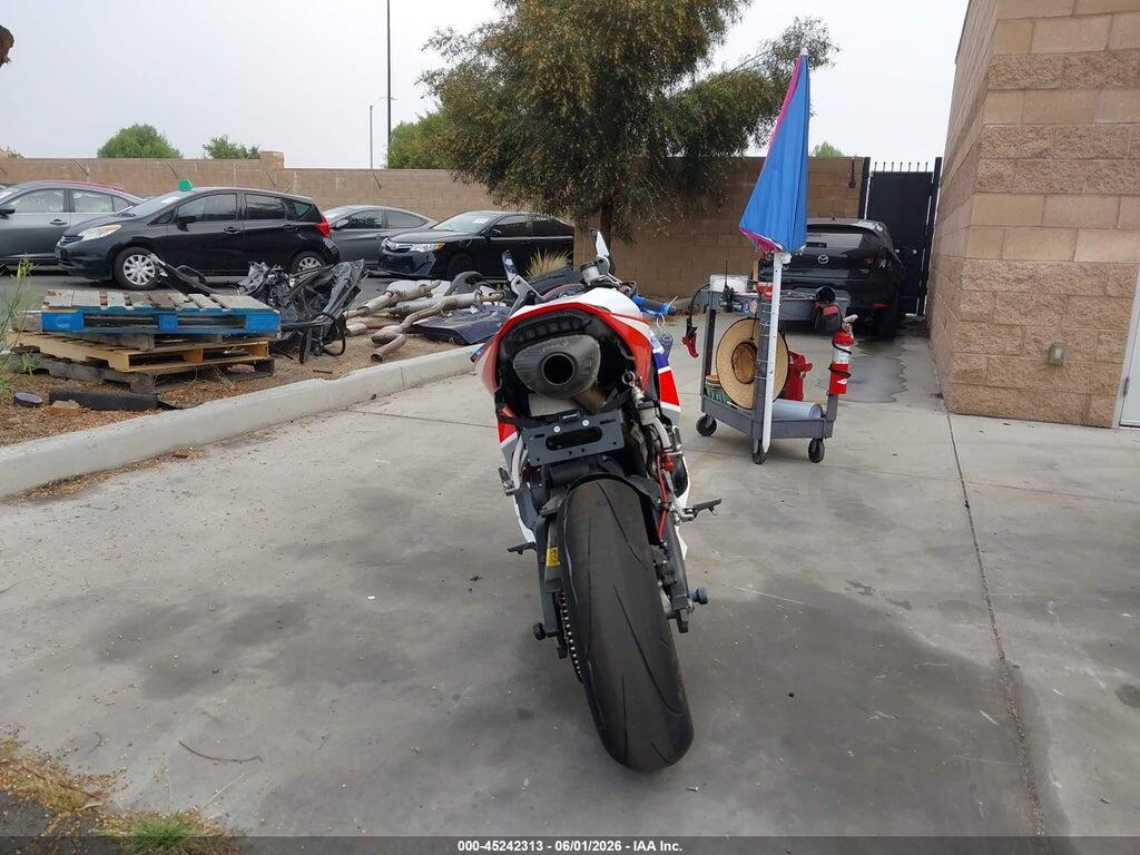 JH2PC40J4JK400646 2018 HONDA CBR600 photo no. 6