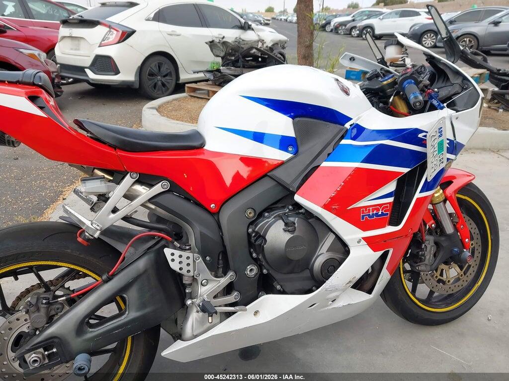JH2PC40J4JK400646 2018 HONDA CBR600 photo no. 8
