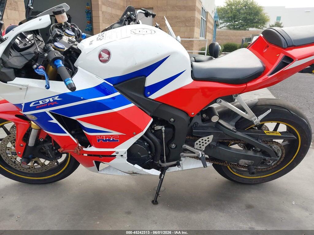 JH2PC40J4JK400646 2018 HONDA CBR600 photo no. 9