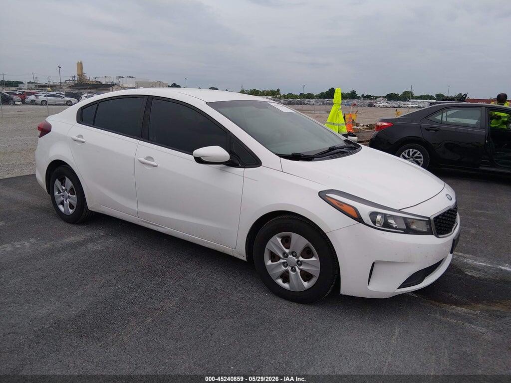 3KPFK4A7XHE097279 2017 KIA FORTE photo no. 1