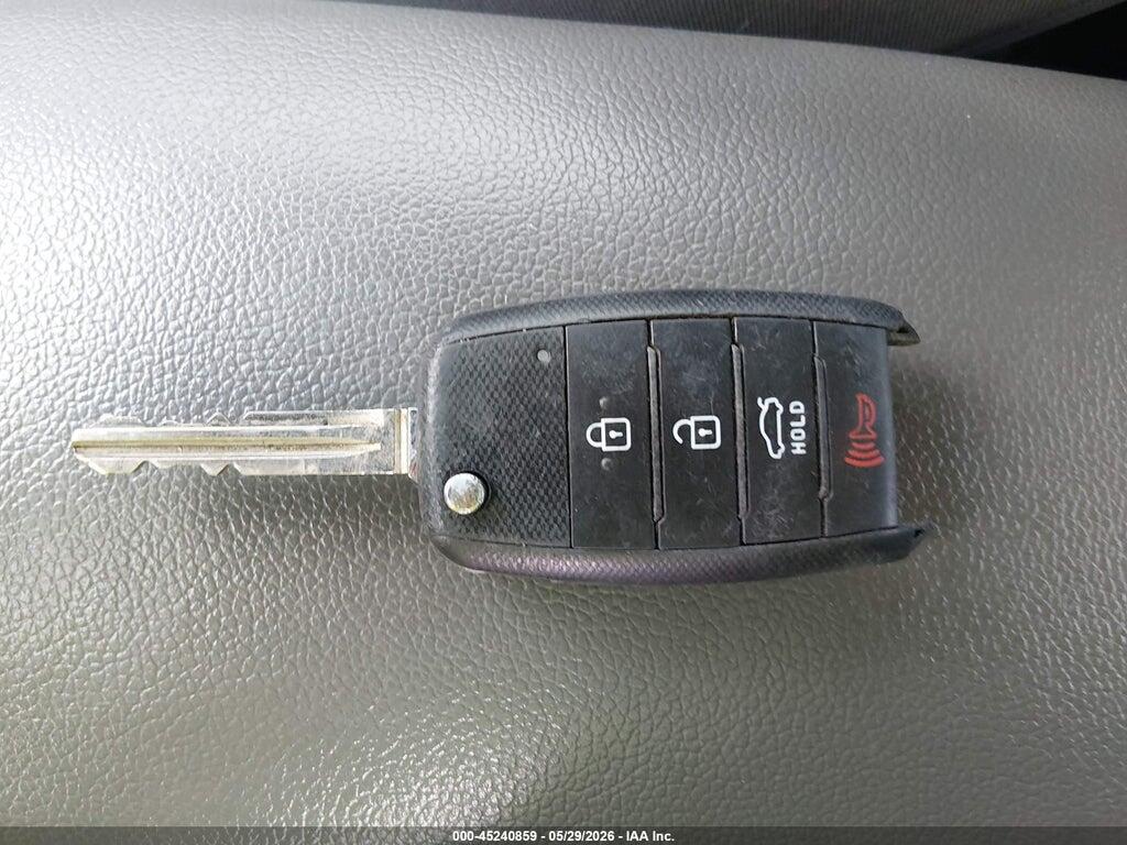 3KPFK4A7XHE097279 2017 KIA FORTE photo no. 11