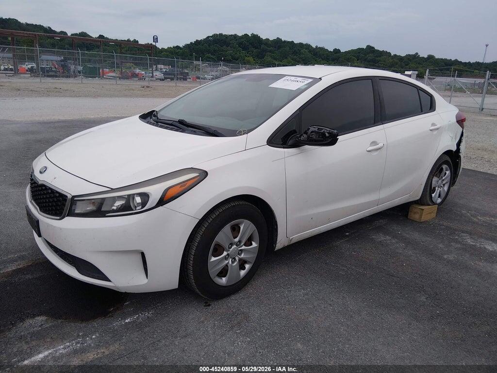 3KPFK4A7XHE097279 2017 KIA FORTE photo no. 2