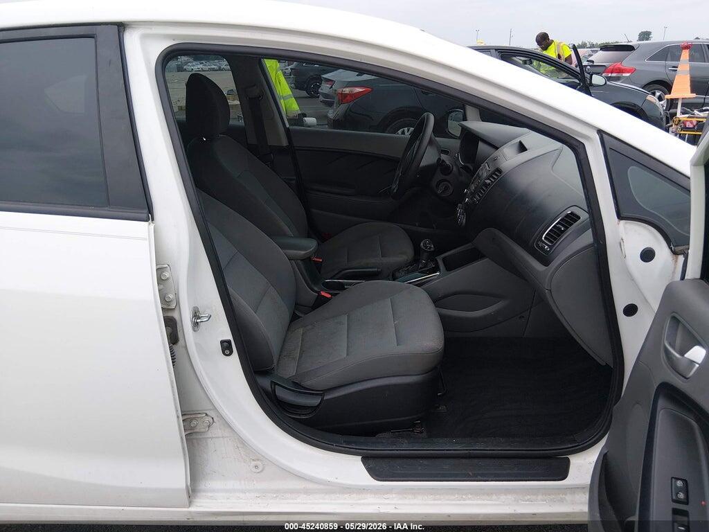 3KPFK4A7XHE097279 2017 KIA FORTE photo no. 5