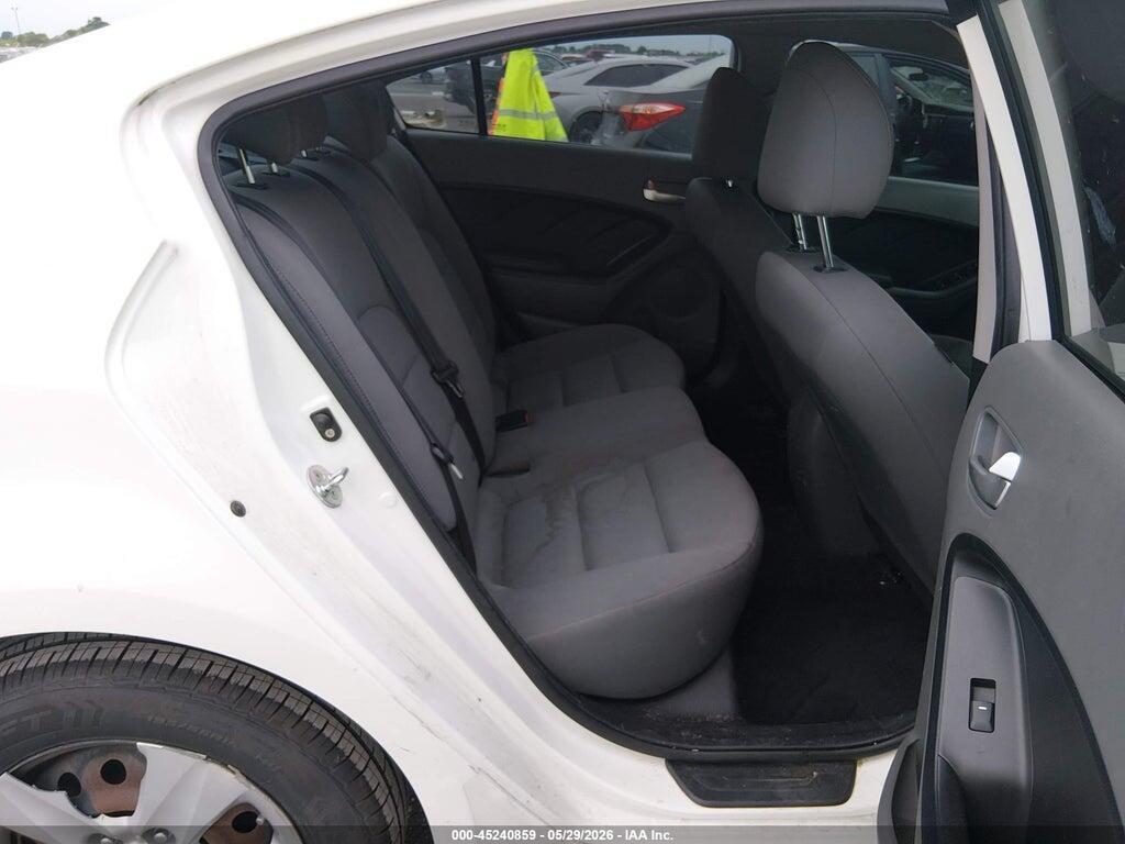 3KPFK4A7XHE097279 2017 KIA FORTE photo no. 8