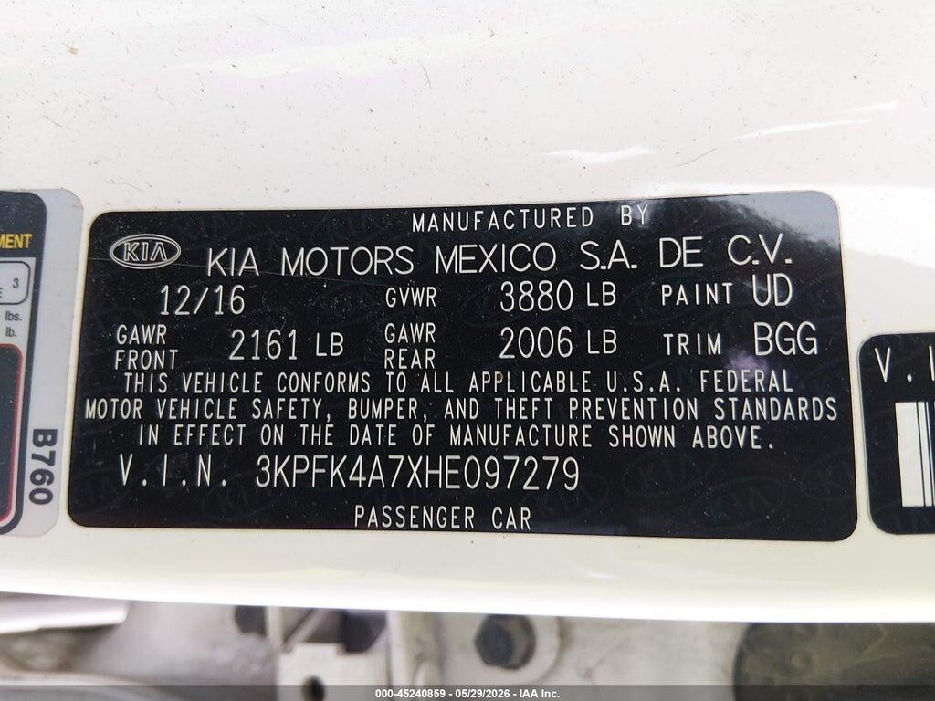 3KPFK4A7XHE097279 2017 KIA FORTE photo no. 9