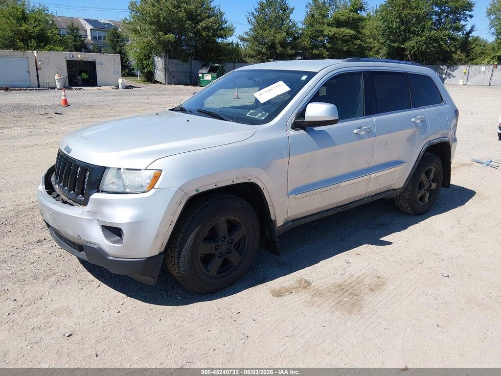 1J4RR4GG5BC519421 2011 JEEP GRAND CHEROKEE photo no. 2