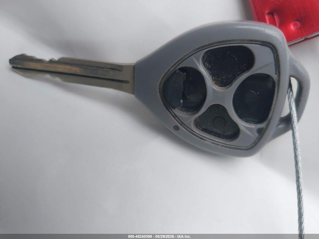JTKDE167460120771 2006 SCION TC photo no. 11