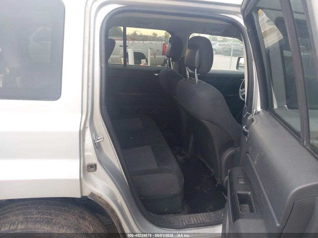 1J4NT1GB6BD203667 2011 JEEP PATRIOT photo no. 8