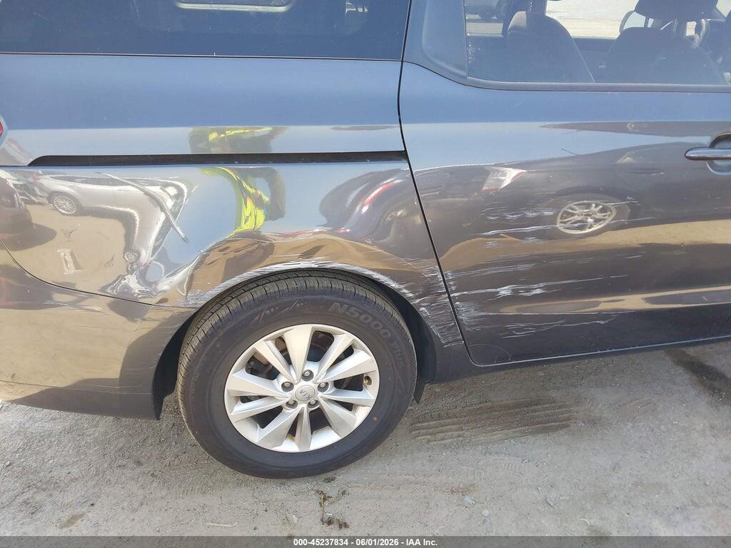 KNDMB5C19G6113904 2016 KIA SEDONA photo no. 6