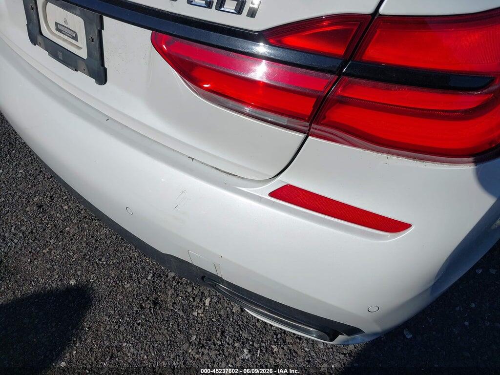 WBA7F2C5XKB240581 2019 BMW 750I photo no. 6