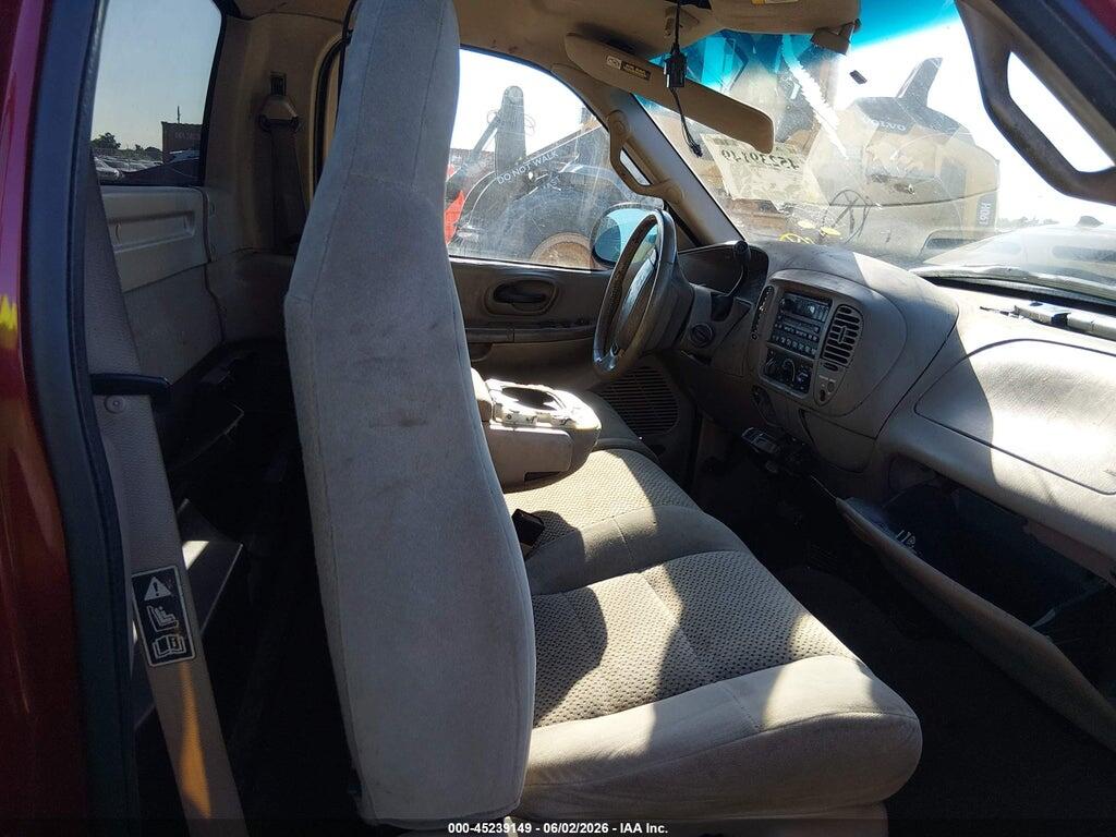 1FTRF17W82NA82815 2002 FORD F-150 photo no. 5