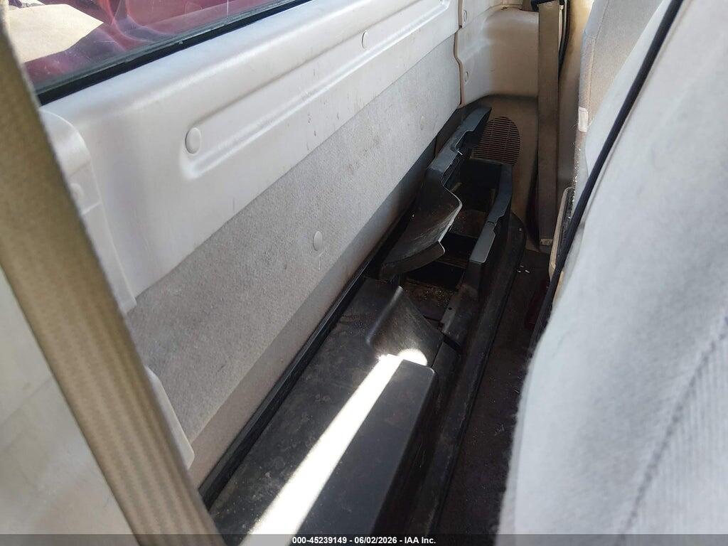 1FTRF17W82NA82815 2002 FORD F-150 photo no. 8