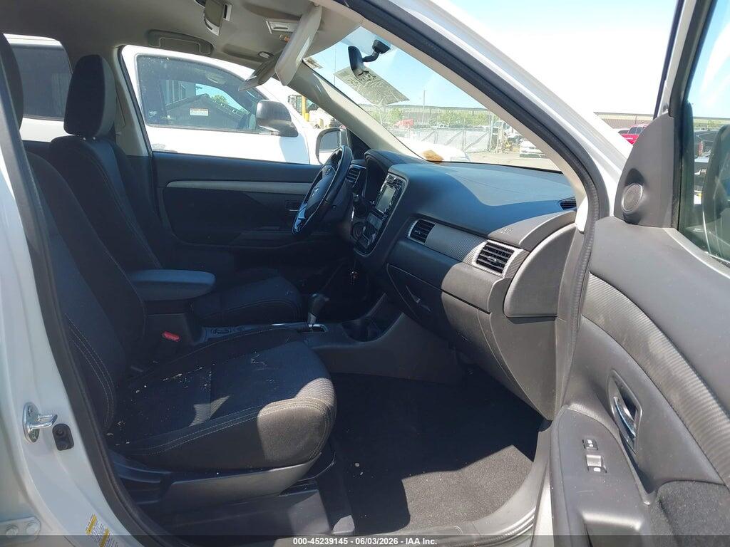 JA4AD3A31GZ043555 2016 MITSUBISHI OUTLANDER photo no. 5