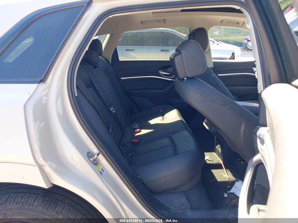 WA1AAAGE0MB024926 2021 AUDI E-TRON photo no. 8