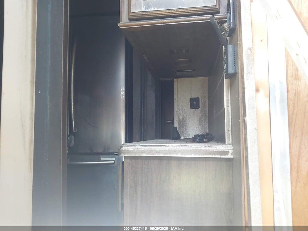 573FS4320K9900056 2019 GRAND DESIGN REFLECTION photo no. 5