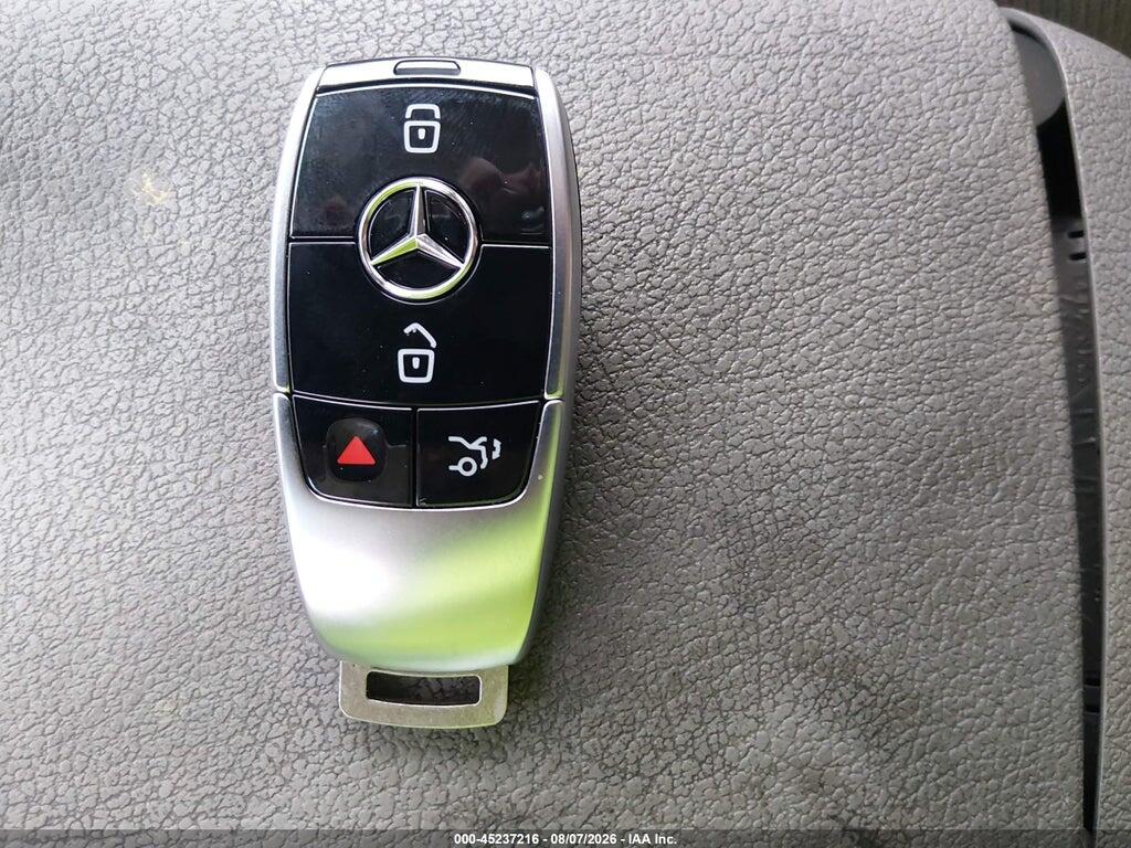 WDDZF4KB5HA080905 2017 MERCEDES-BENZ E 300 photo no. 11
